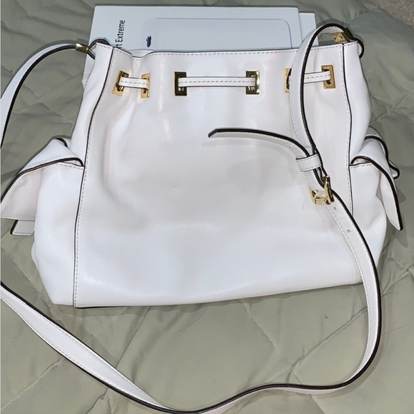Beautiful New White Michael Kors Purse - Picture 2 of 5